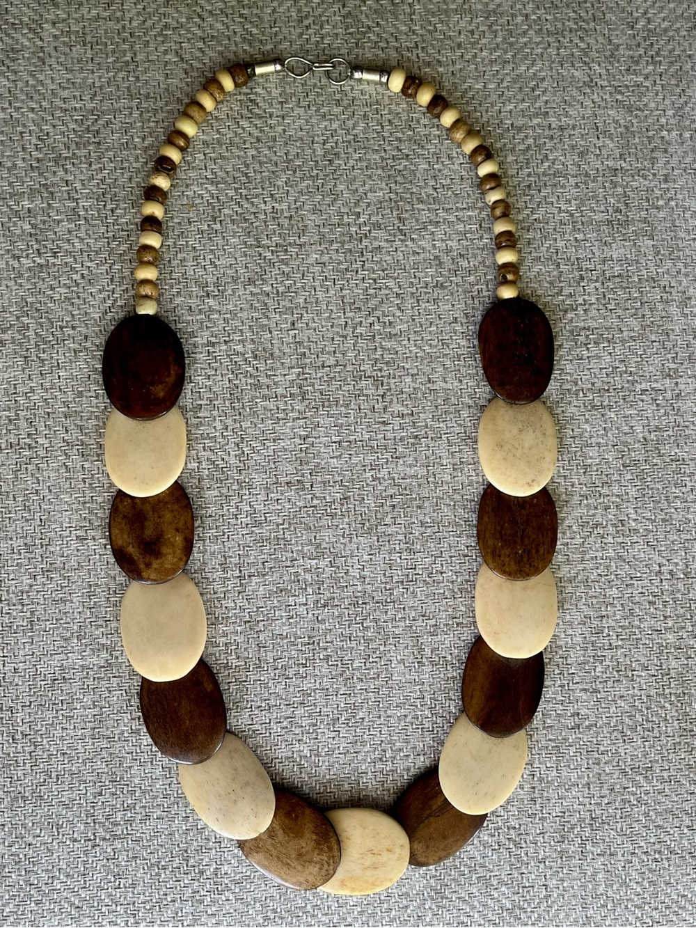Antique Alaskan Inuit Deer Bone Caribu Disk Pillow Bead Necklace 23”